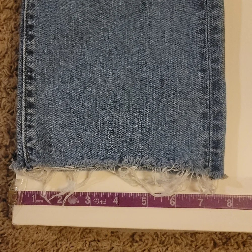 LEVI'S WEDGIE STRAIGHT FRAYED HEM BUTTON FRONT JEANS, SZ 32